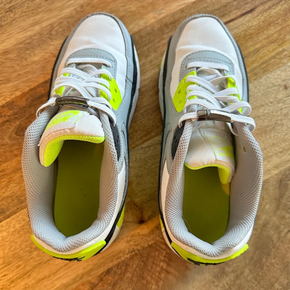 Nike Max in neon and white 6.5 used